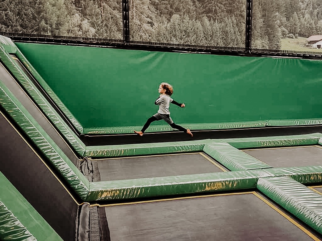 coco travel falkensteiner lido trampolin coco travel falkensteiner lido trampolin