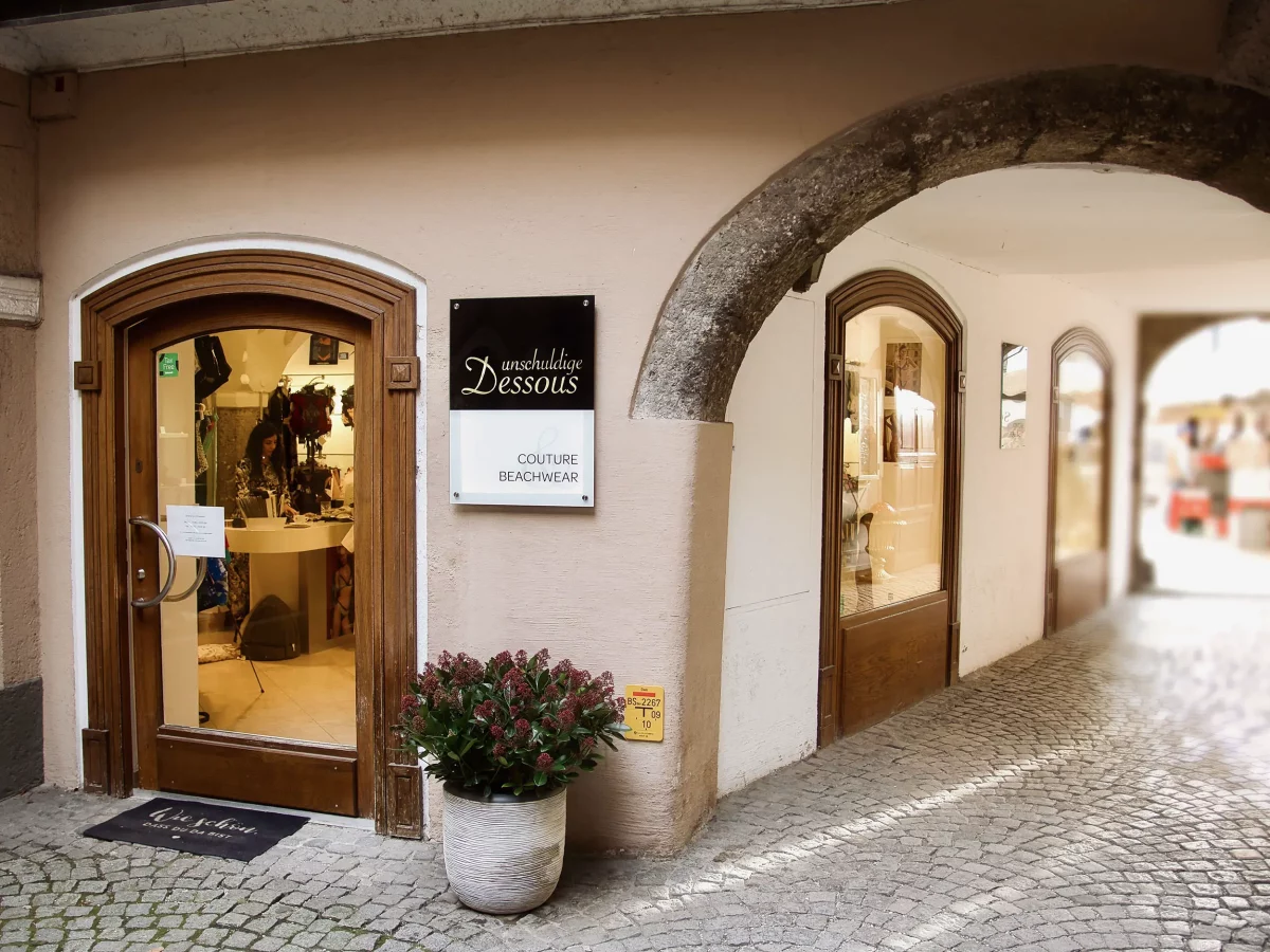 COCOtravel ThingstodoinSalzburg UnschuldigeDessous4 COCOtravel ThingstodoinSalzburg UnschuldigeDessous4