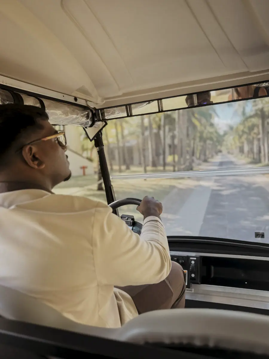 COCOtravel Beachcomber Dinarobin Golfcar 2 COCOtravel Beachcomber Dinarobin Golfcar 2