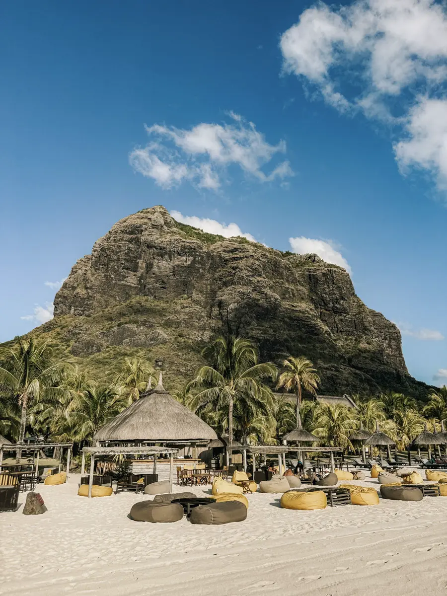 COCOtravel Beachcomber Dinarobin Strandbar 4 COCOtravel Beachcomber Dinarobin Strandbar 4