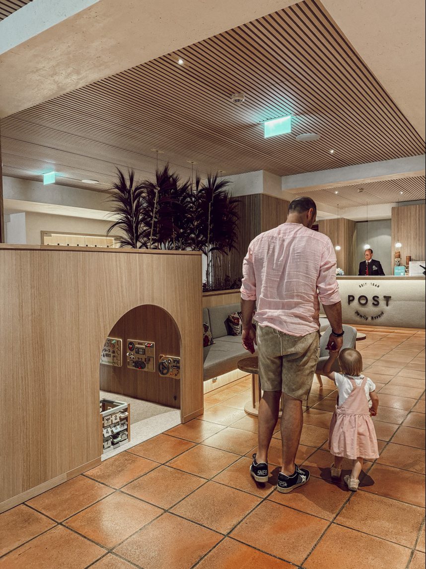COCOtravel PostFamilyResort Lobby 2 e1727102419564
