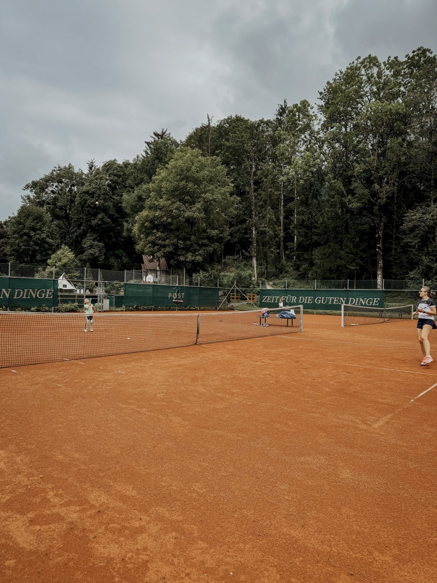 COCOtravel PostFamilyResort Tennis