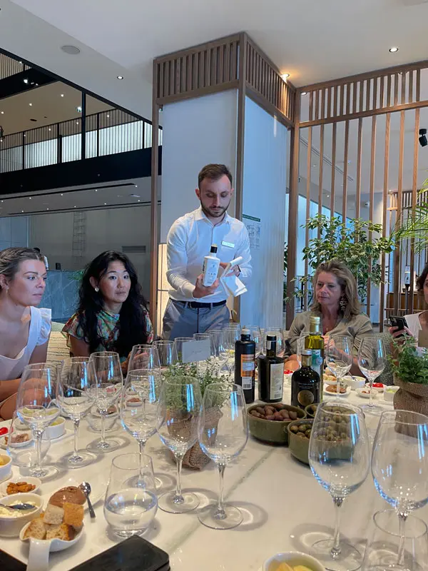 COCOtravel Kreta Intercontinental Olivenoeltasting1 COCOtravel Kreta Intercontinental Olivenoeltasting1