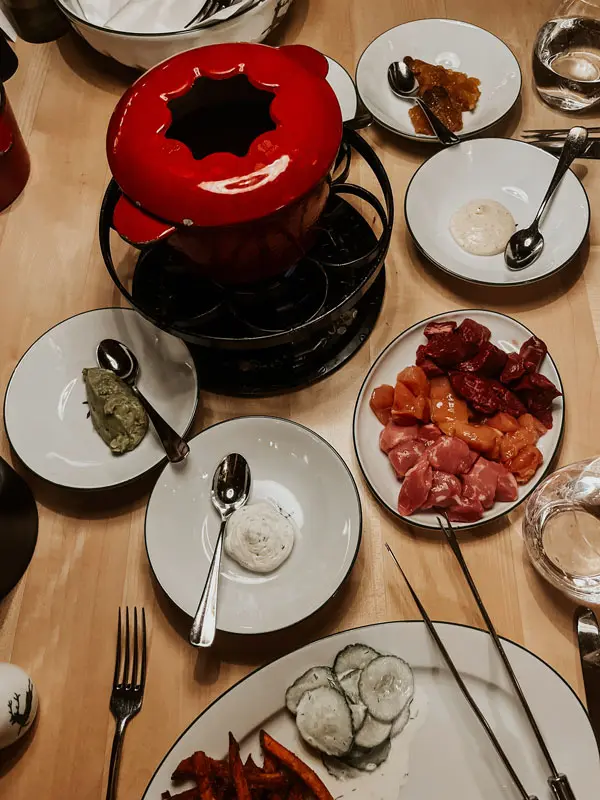 COCOtravel Bachmair Fruehstueck 1 COCOtravel Bachmair Fruehstuecksraum COCOtravel Bachmair Fondue COCOtravel Bachmair Fruehstueck 1 COCOtravel Bachmair Fruehstuecksraum COCOtravel Bachmair Fondue