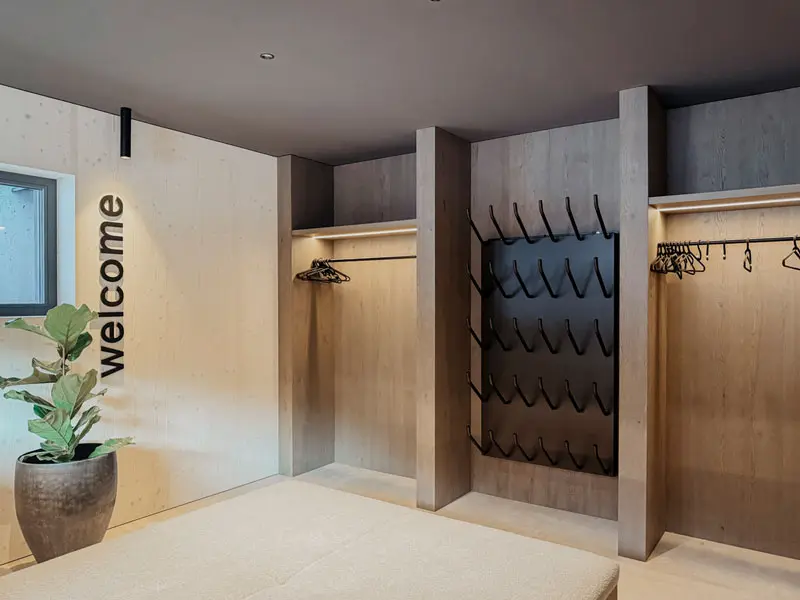 COCOtravel Oesterreich Studio963 Garderobe 2 COCOtravel Oesterreich Studio963 Garderobe 2