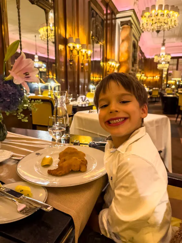 COCOtravel Wien Bristol Restaurant 3 COCOtravel Wien Bristol Restaurant 3