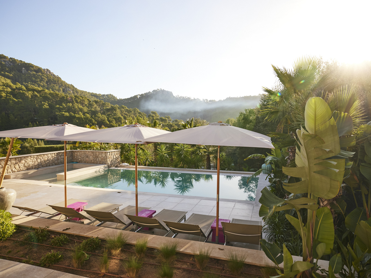 Haus Pool Tag2  377