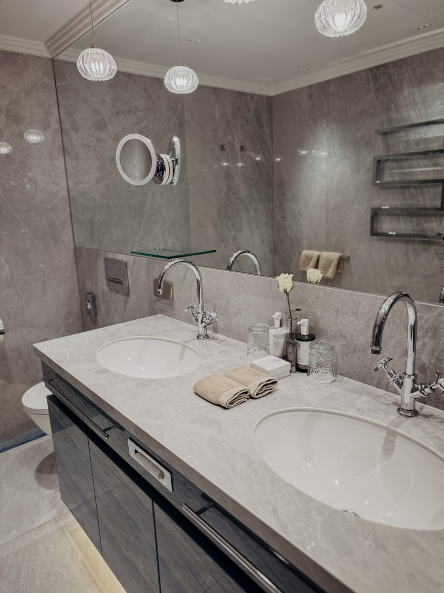 COCOtravel SchlossSeefels Badezimmer COCOtravel SchlossSeefels Badezimmer