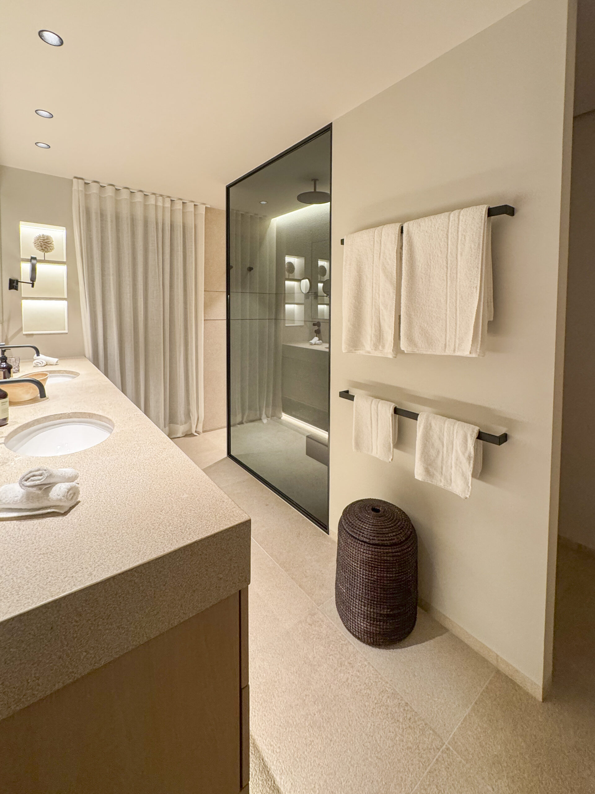 COCOtravel Mallorca VillaRiviera Badezimmer scaled