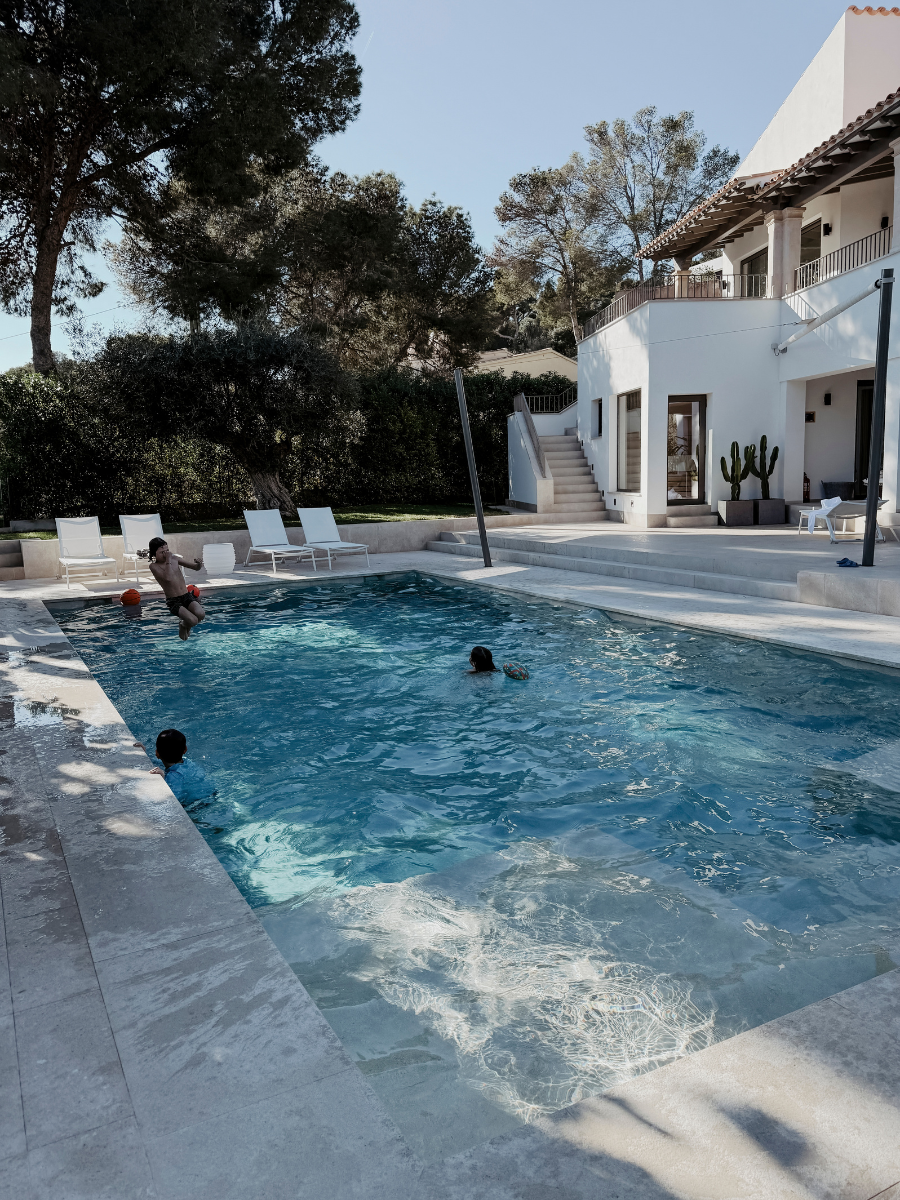 COCOtravel Mallorca VillaRiviera Pool