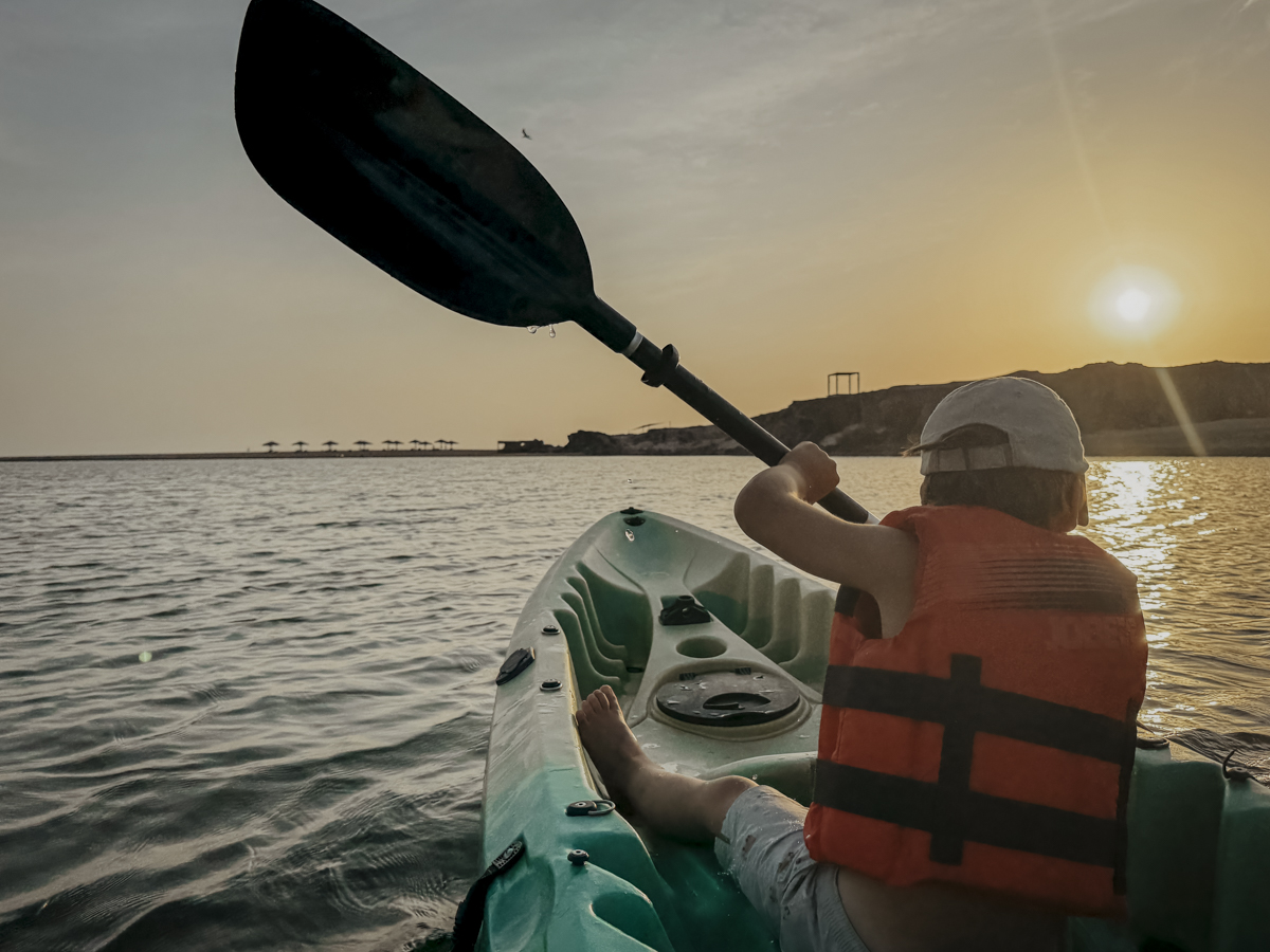 COCOtravel Oman AlilaHinuBay Kajak 4 COCOtravel Oman AlilaHinuBay Kajak 4