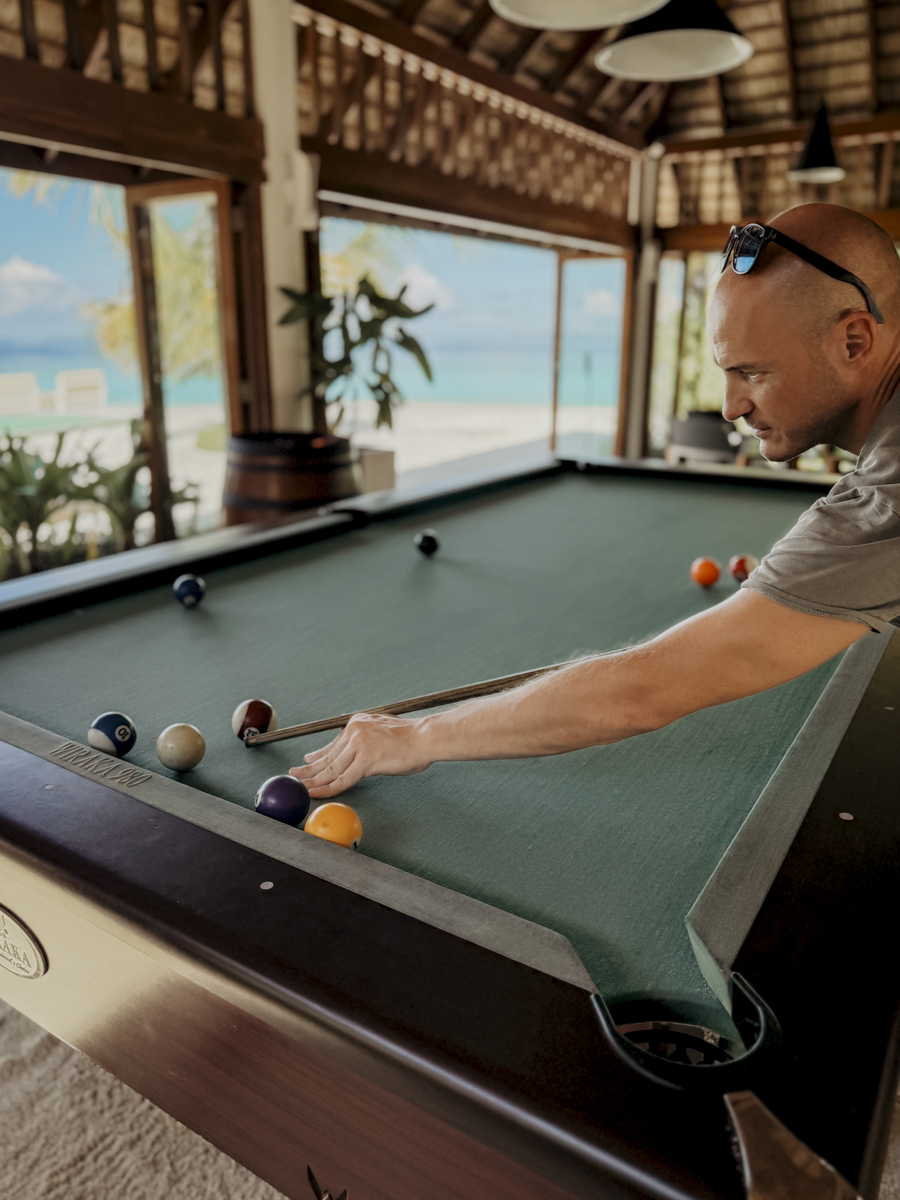 COCOtravel Malediven Nova Billard 122