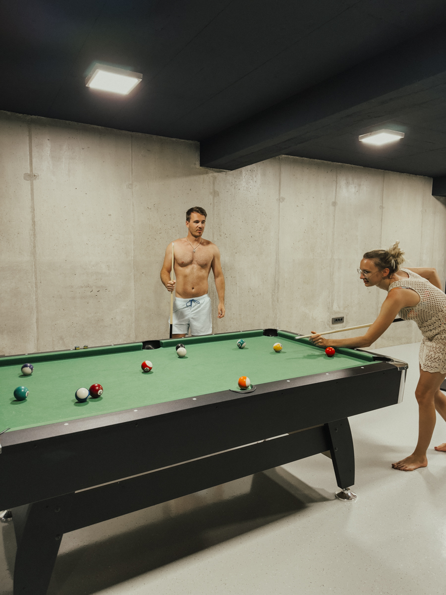 COCOtravel Kroatien Krk VillaBesca Billard COCOtravel Kroatien Krk VillaBesca Billard