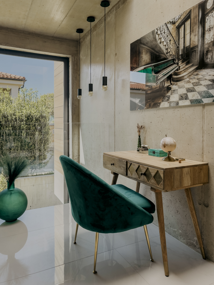 COCOtravel Kroatien Krk VillaBesca Schreibtisch COCOtravel Kroatien Krk VillaBesca Schreibtisch