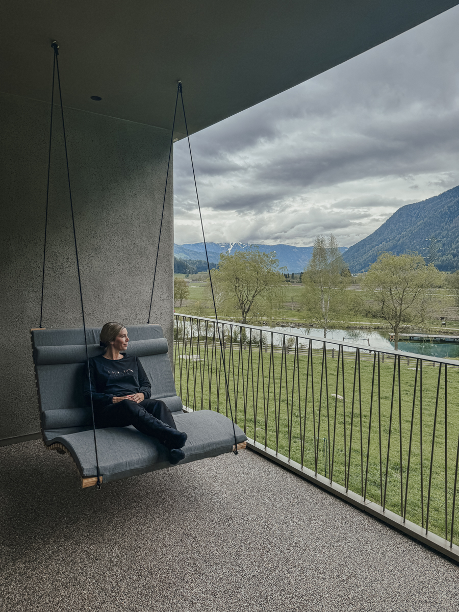 COCOtravel Suedtirol OLM Zimmer Terrasse 2 COCOtravel Suedtirol OLM Zimmer Terrasse 2