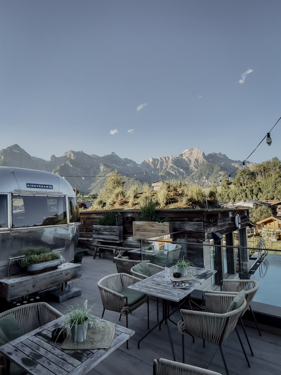 COCOtravel Oesterreich MariaAlm Sepp Terrasse Bergblick COCOtravel Oesterreich MariaAlm Sepp Terrasse Bergblick