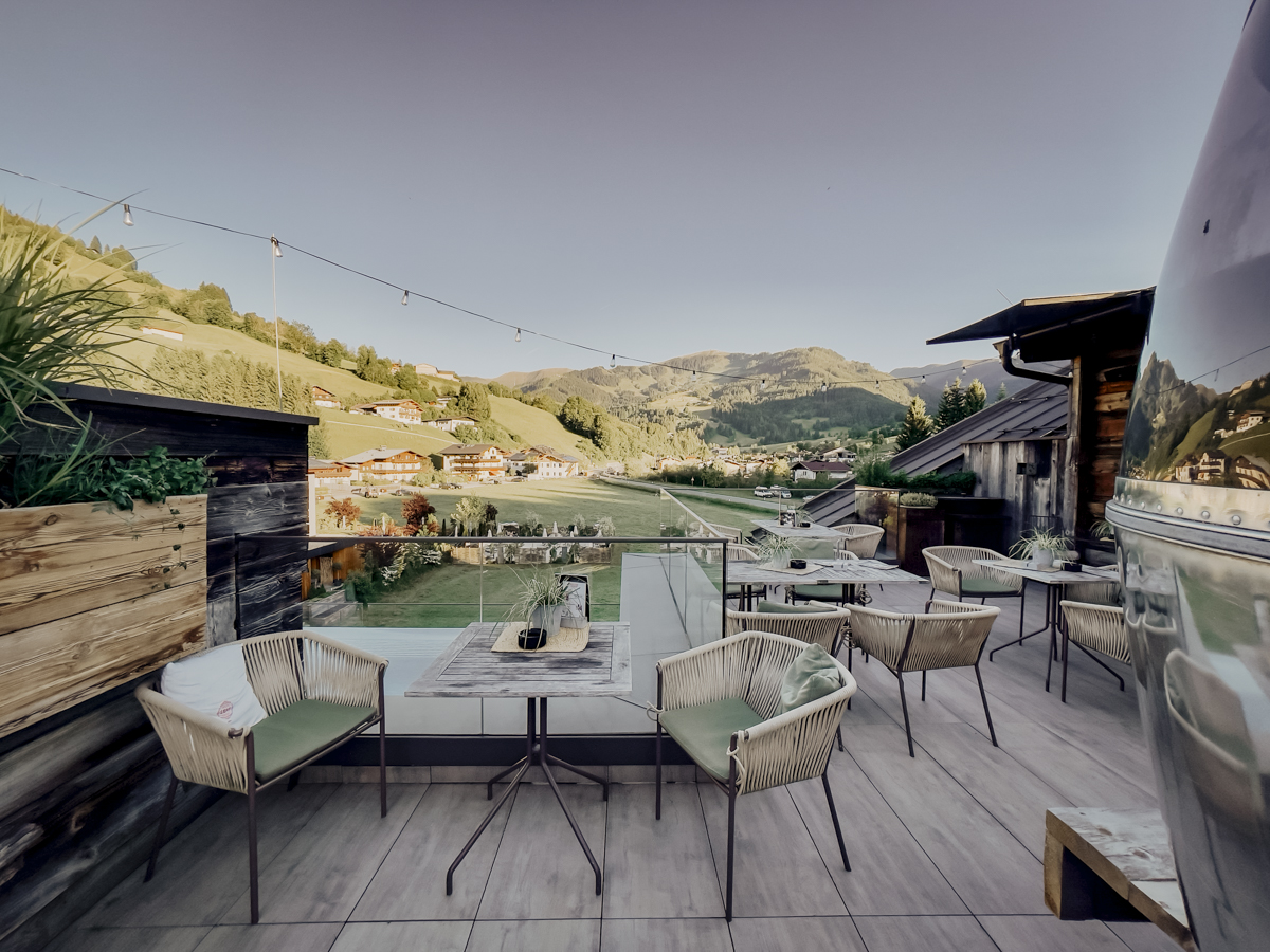COCOtravel Oesterreich MariaAlm Sepp Terrasse Fruehstueck COCOtravel Oesterreich MariaAlm Sepp Terrasse Fruehstueck