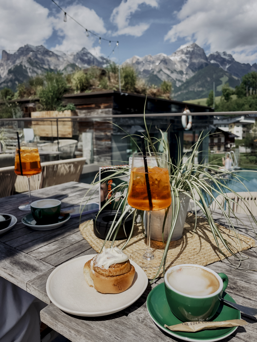 COCOtravel Oesterreich MariaAlm Sepp Terrasse Genussmomente COCOtravel Oesterreich MariaAlm Sepp Terrasse Genussmomente
