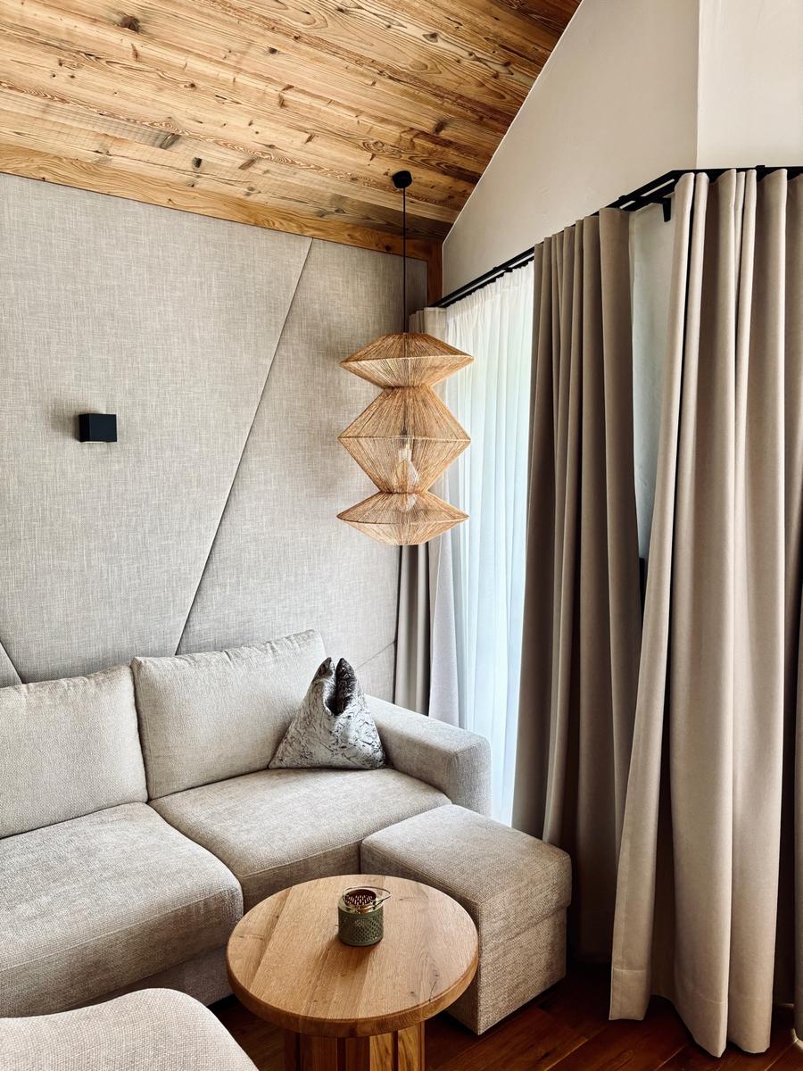 COCOtravel Rosenhof Teichlodges Zimmer Sofa 2 COCOtravel Rosenhof Teichlodges Zimmer Sofa 2