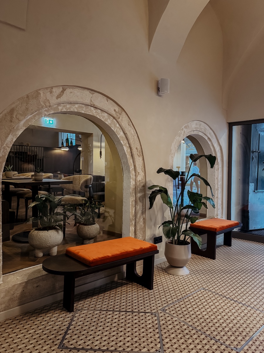 COCOtravel mailbergerhof wien eingangsbereich COCOtravel mailbergerhof wien eingangsbereich