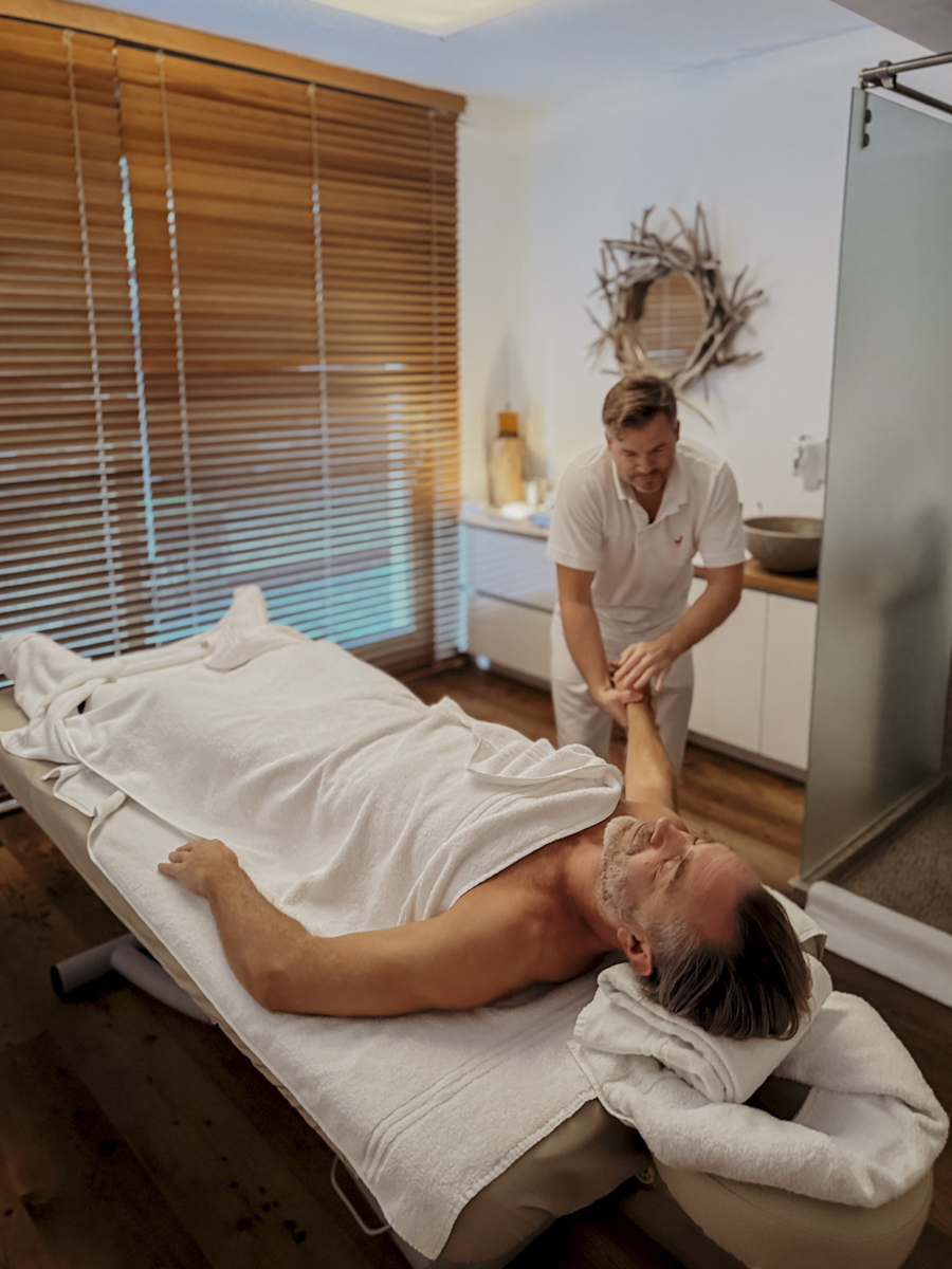 COCOtravel Oesterreich Kitzbuehel Kitzhof Spa Massage 3 COCOtravel Oesterreich Kitzbuehel Kitzhof Spa Massage 3