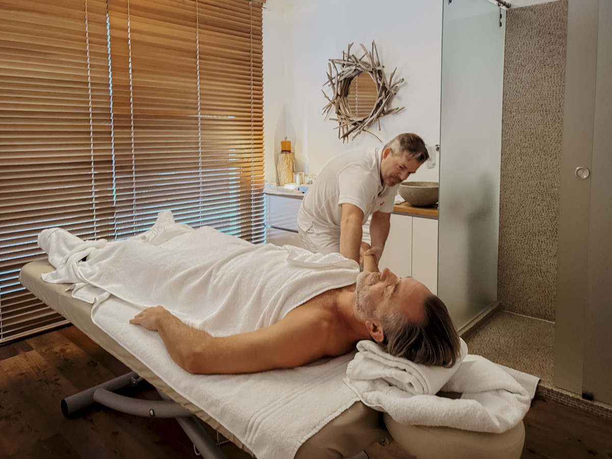 COCOtravel Oesterreich Kitzbuehel Kitzhof Spa Massage 4 COCOtravel Oesterreich Kitzbuehel Kitzhof Spa Massage 4