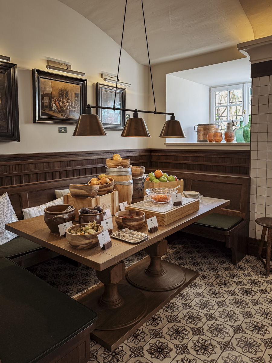 COCOtravel Oesterreich Fuschl Rosewood SchlossFuschl Vinothek 4 COCOtravel Oesterreich Fuschl Rosewood SchlossFuschl Vinothek 4