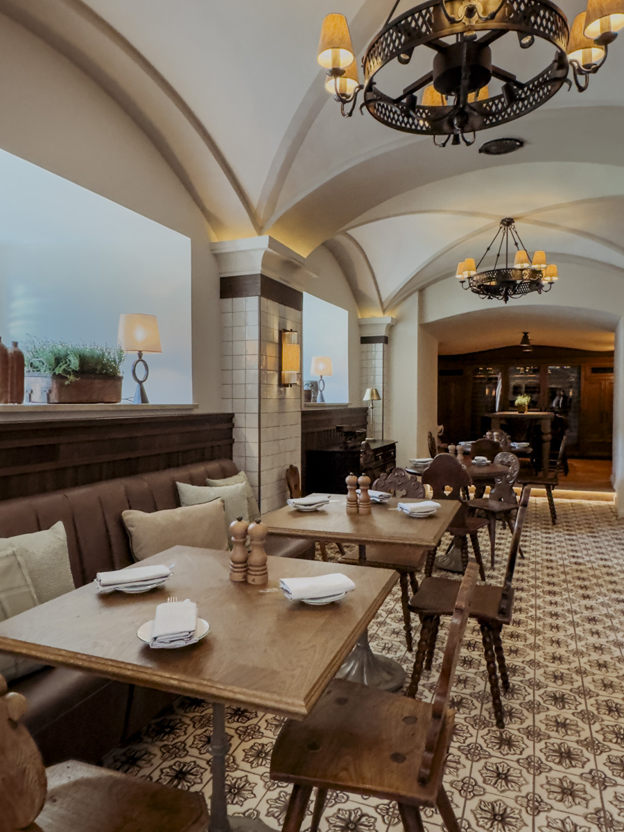 COCOtravel Oesterreich Fuschl Rosewood SchlossFuschl Vinothek COCOtravel Oesterreich Fuschl Rosewood SchlossFuschl Vinothek