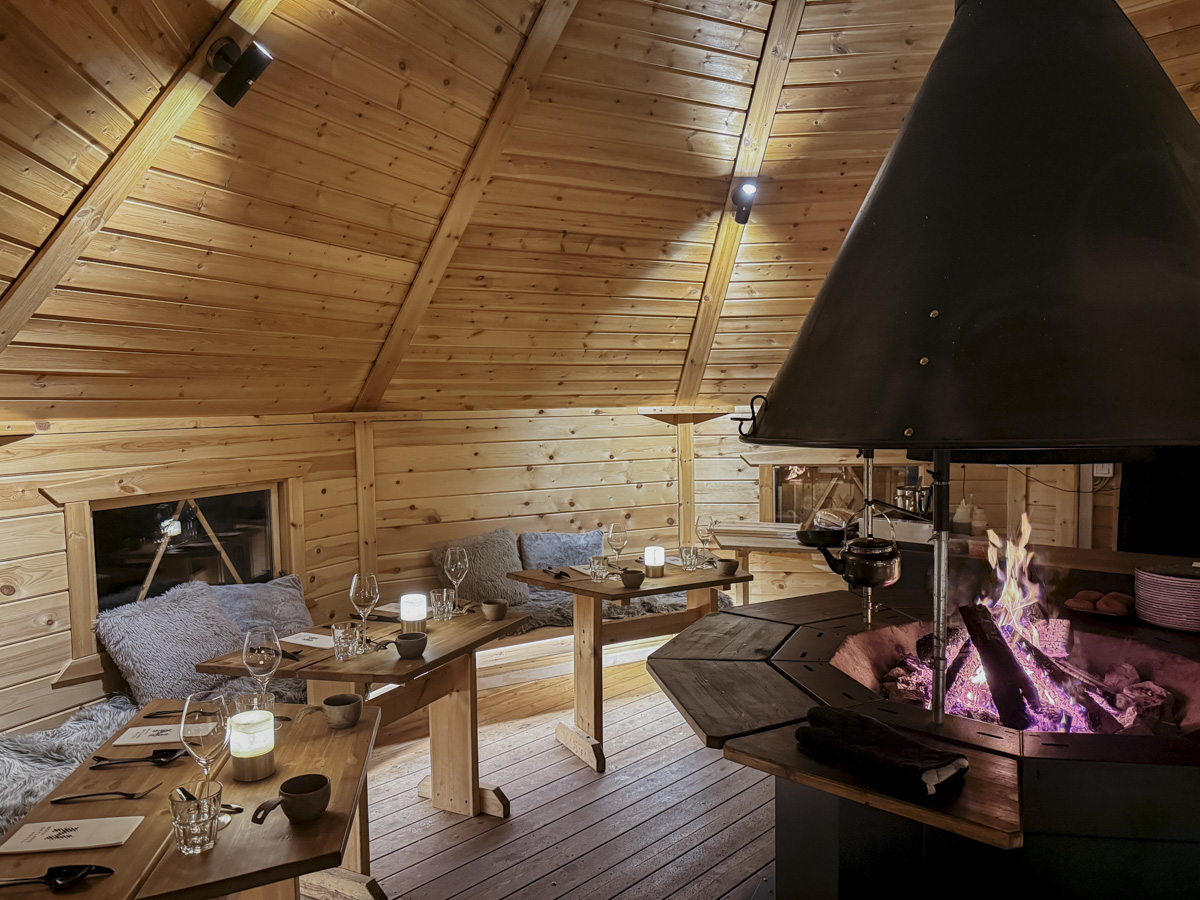COCOtravel Lappland NovaGalaxyVillage Restaurant 8 COCOtravel Lappland NovaGalaxyVillage Restaurant 8