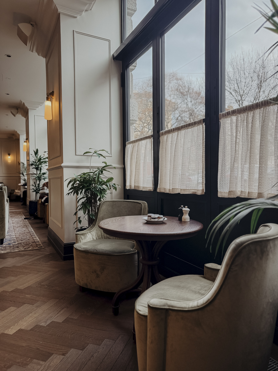 hoch baronesse fensterecke 2 miiro palais rudolf wien COCOtravel hoch baronesse fensterecke 2 miiro palais rudolf wien COCOtravel