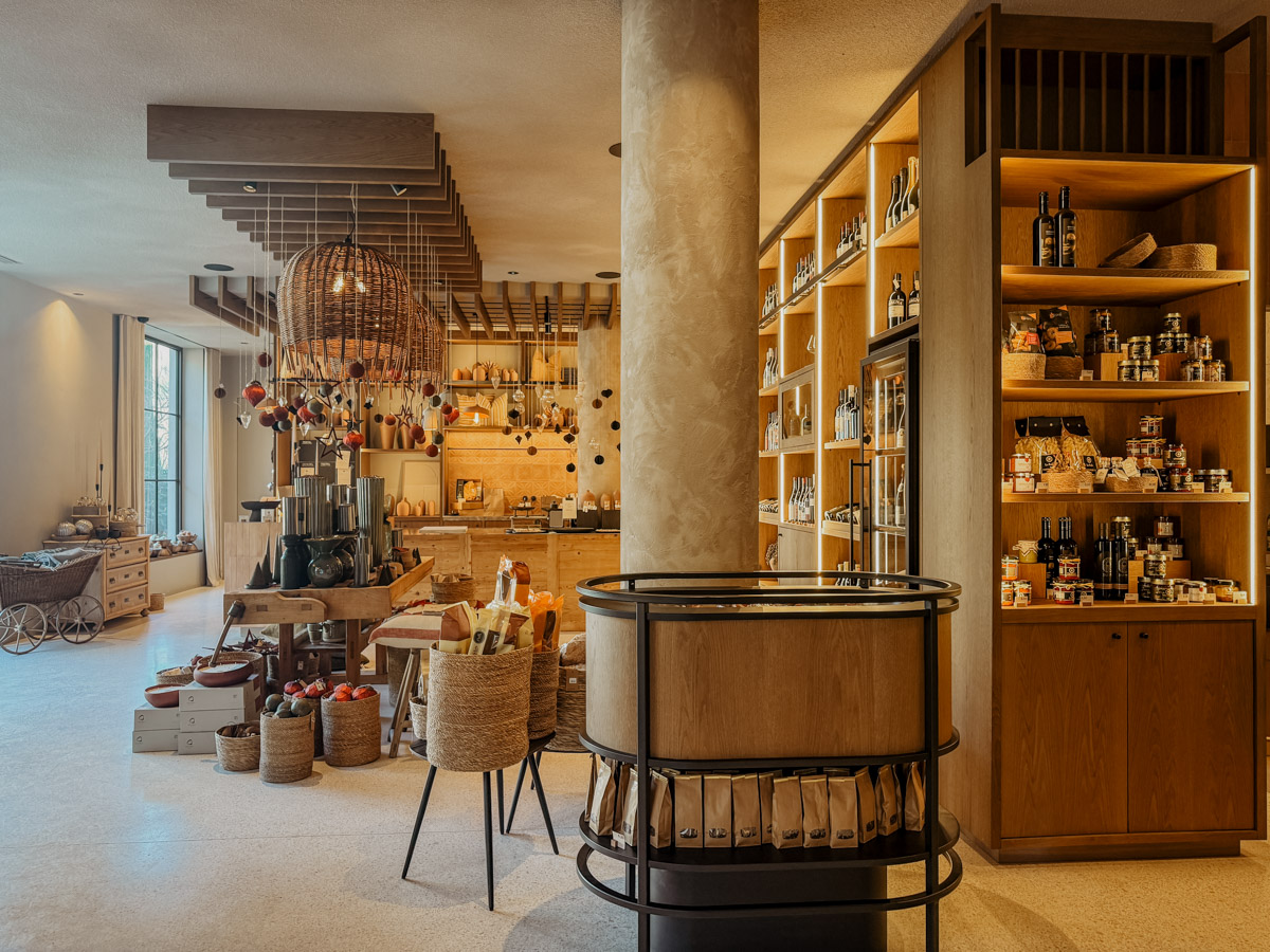 COCOtravel FarmhouseTorgglerhof Südtirol Hofladen 15 COCOtravel FarmhouseTorgglerhof Südtirol Hofladen 15