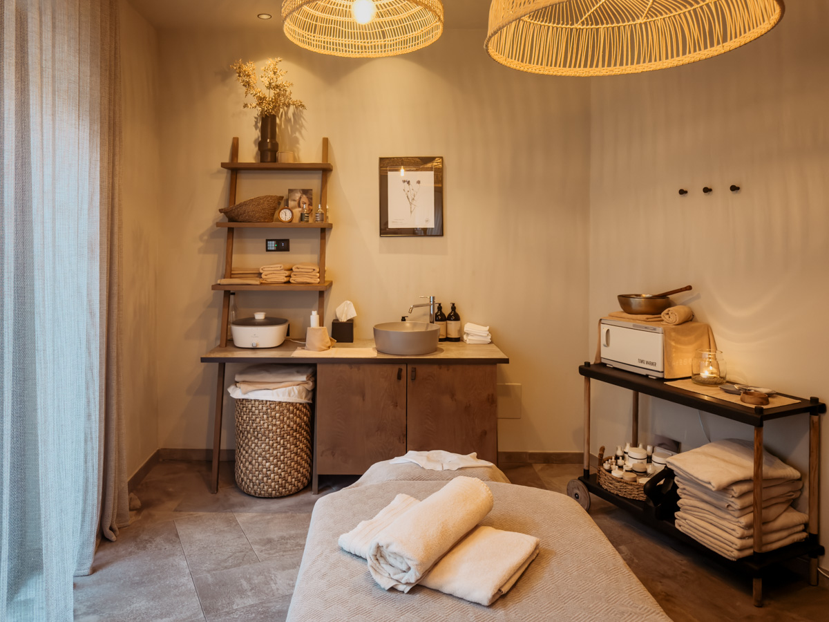COCOtravel FarmhouseTorgglerhof Südtirol SPA Brunnenhaus Massage 4 COCOtravel FarmhouseTorgglerhof Südtirol SPA Brunnenhaus Massage 4