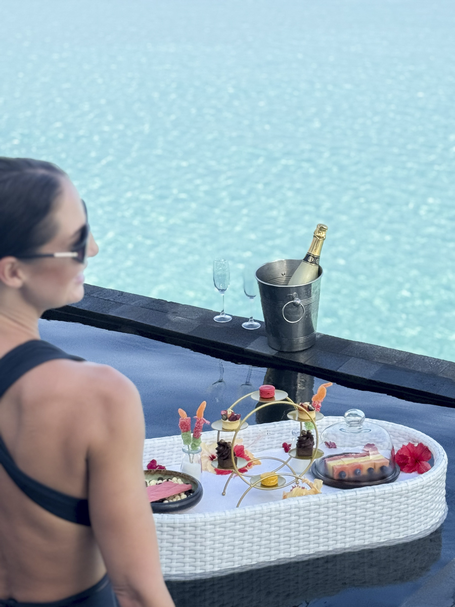 hoch kulinarik floatingsundowner 6 kuredhivaru malediven COCOtravel hoch kulinarik floatingsundowner 6 kuredhivaru malediven COCOtravel