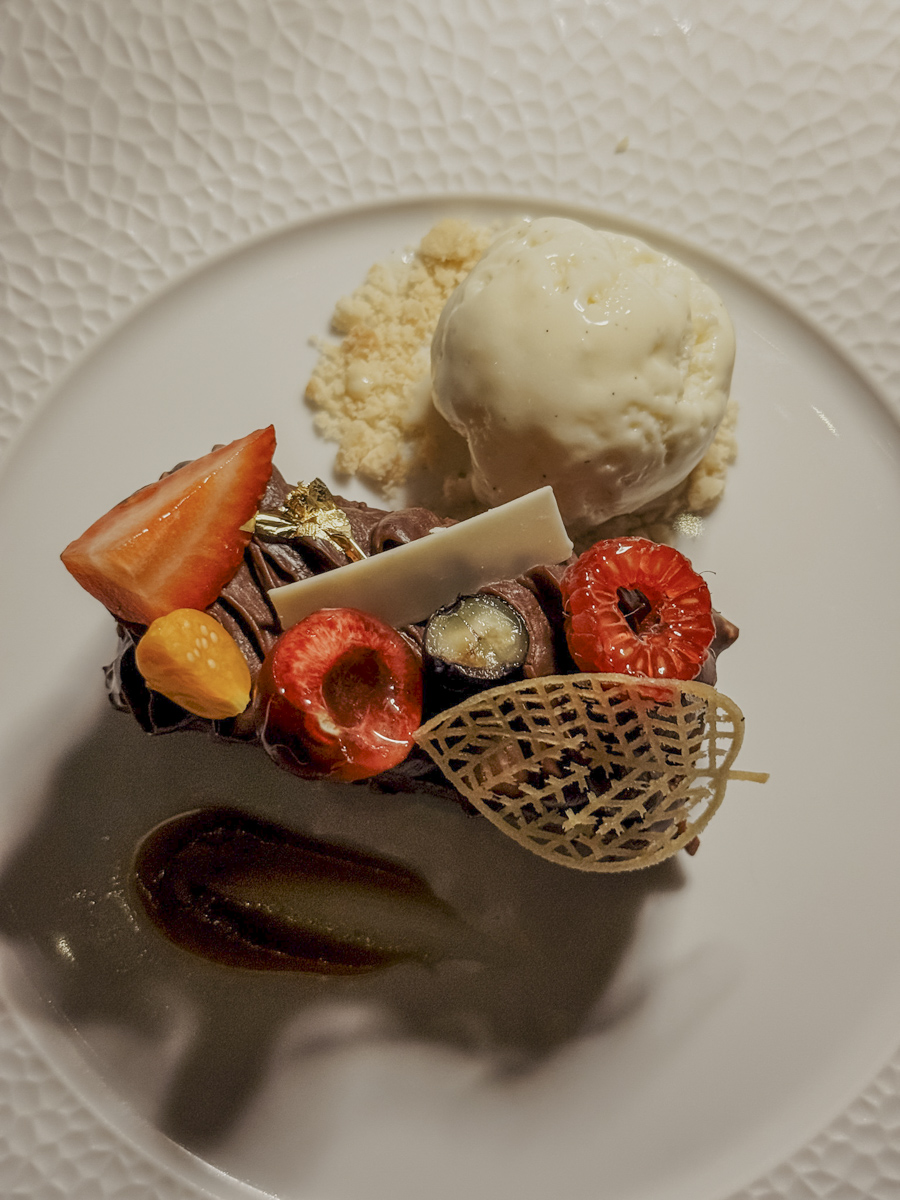 hoch kulinarik fullmoondinner dessert kuredhivaru malediven COCOtravel hoch kulinarik fullmoondinner dessert kuredhivaru malediven COCOtravel