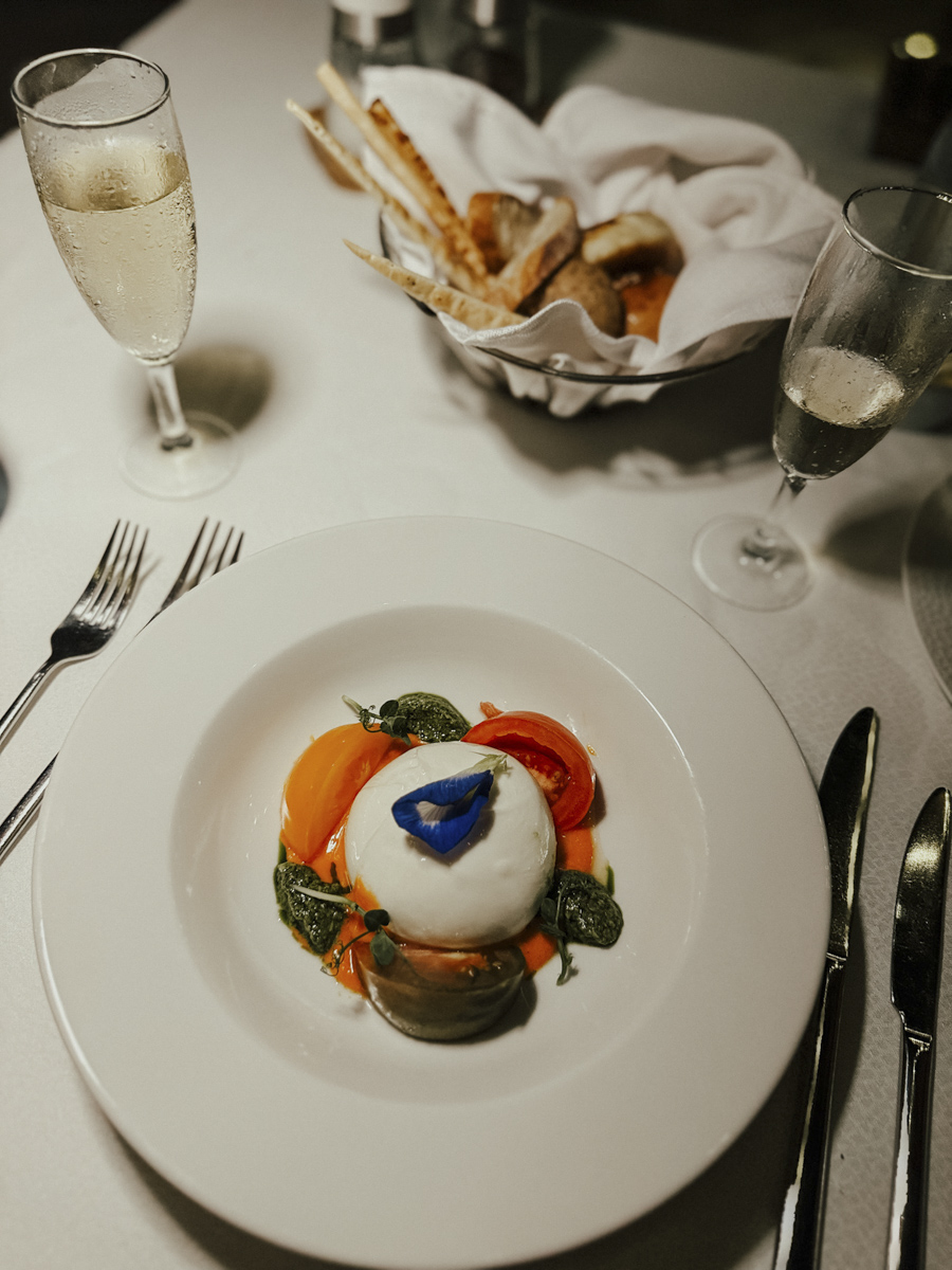 hoch kulinarik fullmoondinner vorspeise kuredhivaru malediven COCOtravel hoch kulinarik fullmoondinner vorspeise kuredhivaru malediven COCOtravel