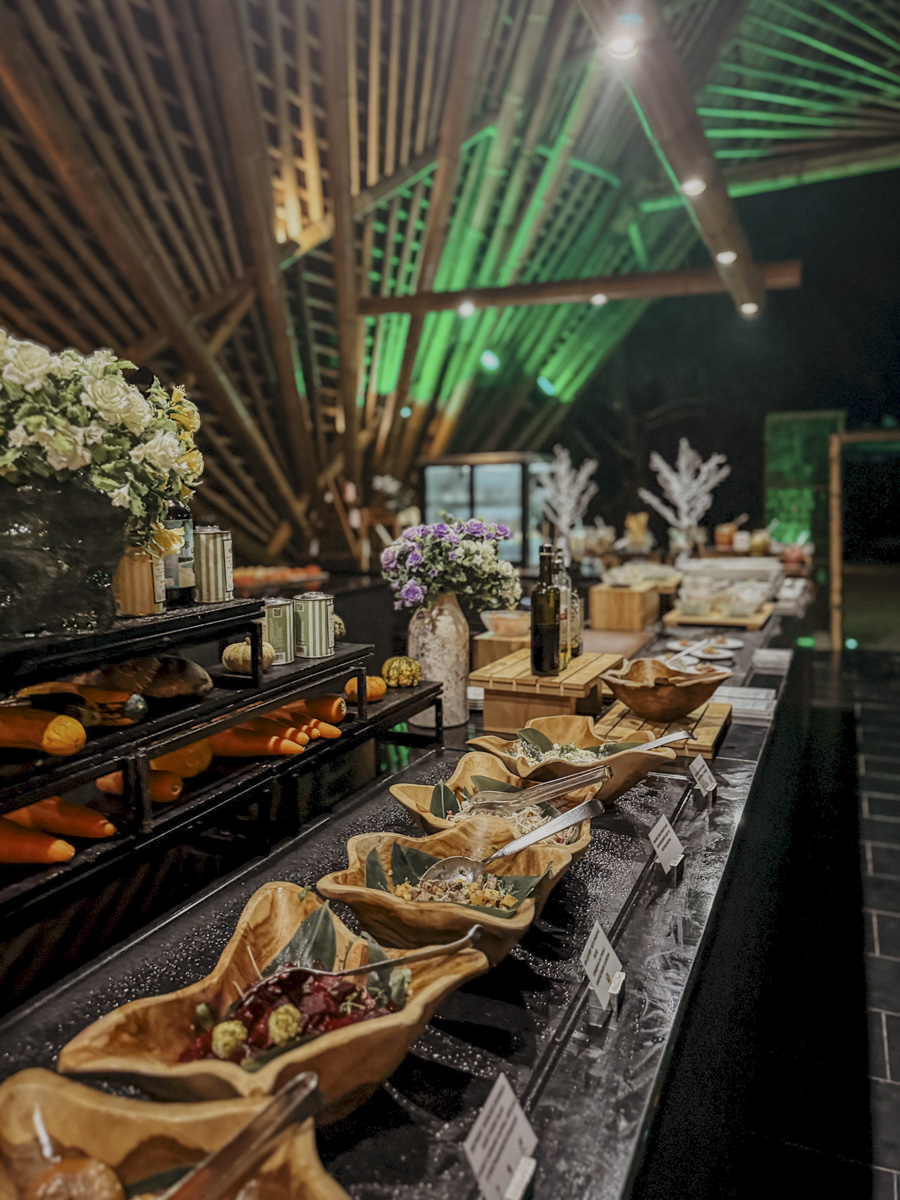 hoch kulinarik onu buffet salat2 kuredhivaru malediven COCOtravel hoch kulinarik onu buffet salat2 kuredhivaru malediven COCOtravel