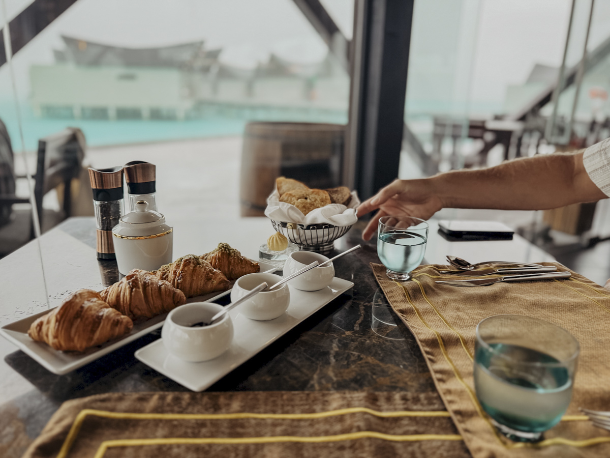 quer kulinarik bodumas fruehstueck kuredhivaru malediven COCOtravel quer kulinarik bodumas fruehstueck kuredhivaru malediven COCOtravel
