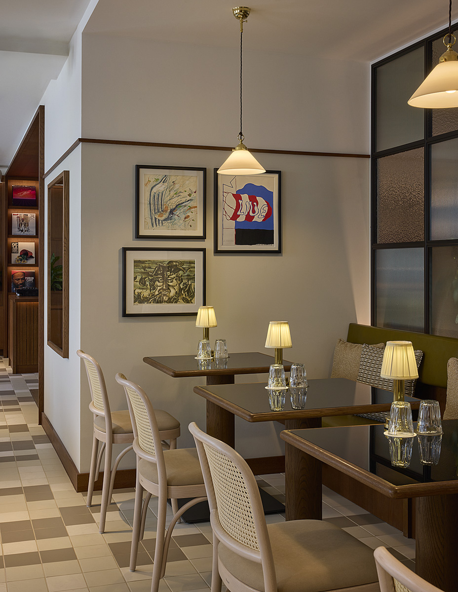 Spittelberg Vienna Poco Front restaurant Back Corner portrait lowres 1