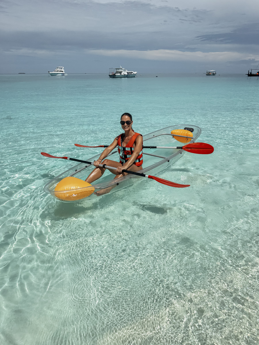 hoch COCOtravel velassaru maldives sport glassbottom4