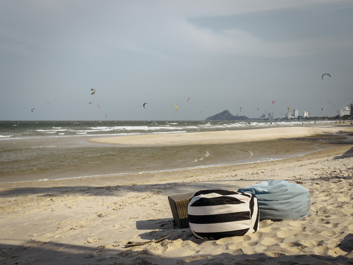 COCOtravel Thailand HuaHin CapeNidhra Beach Kitesurfer 2 COCOtravel Thailand HuaHin CapeNidhra Beach Kitesurfer 2