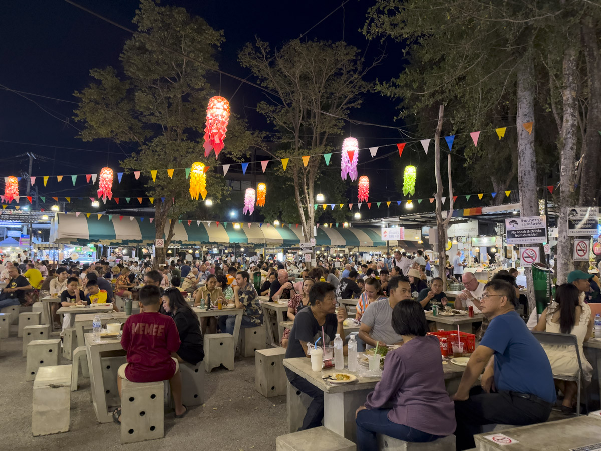 COCOtravel Thailand HuaHin CapeNidhra Tamarind Market 2 COCOtravel Thailand HuaHin CapeNidhra Tamarind Market 2