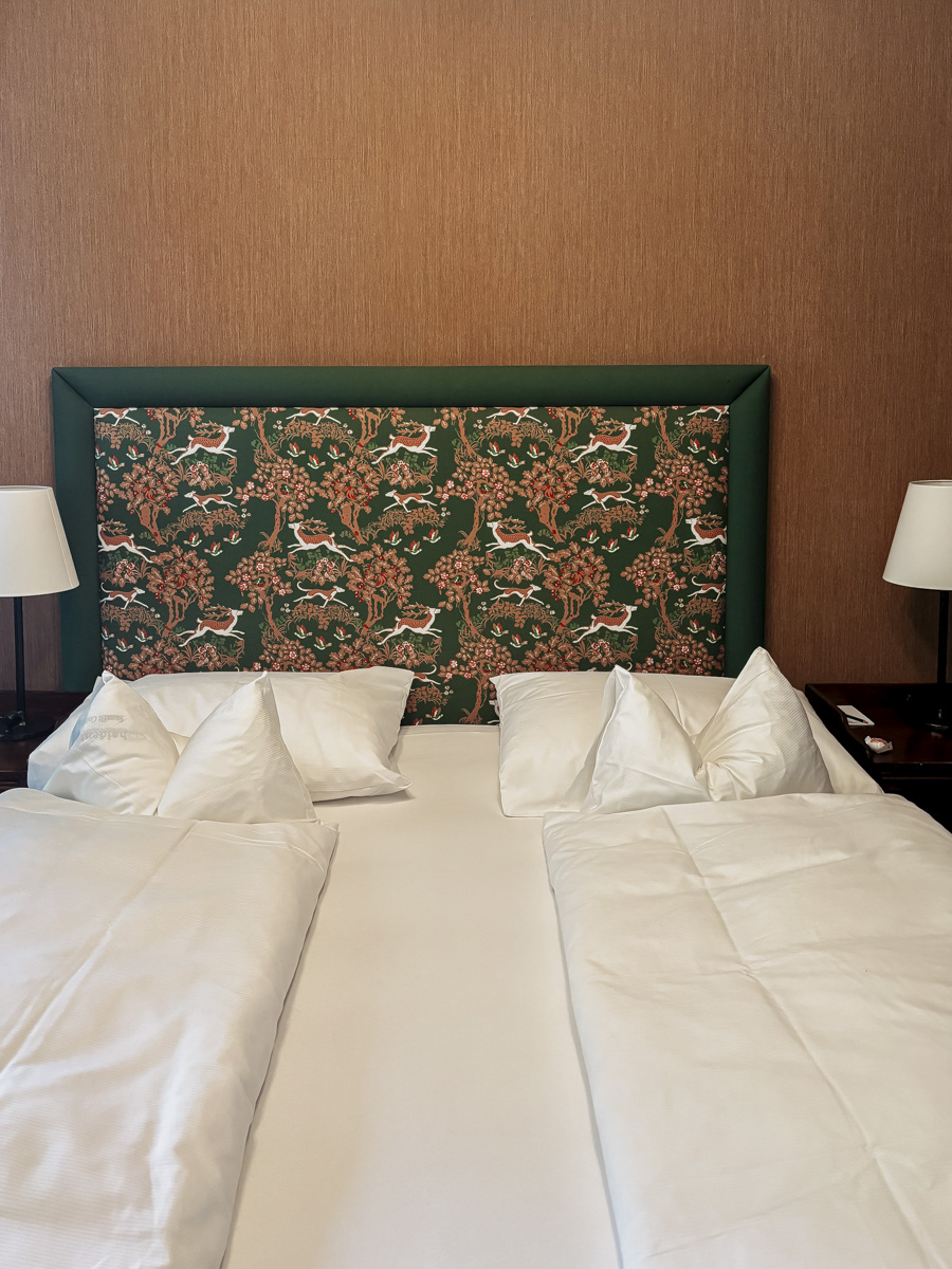 Cocotravel Oesterreich Reichenau Rax Zimmer Bett 4 Cocotravel Oesterreich Reichenau Rax Zimmer Bett 4